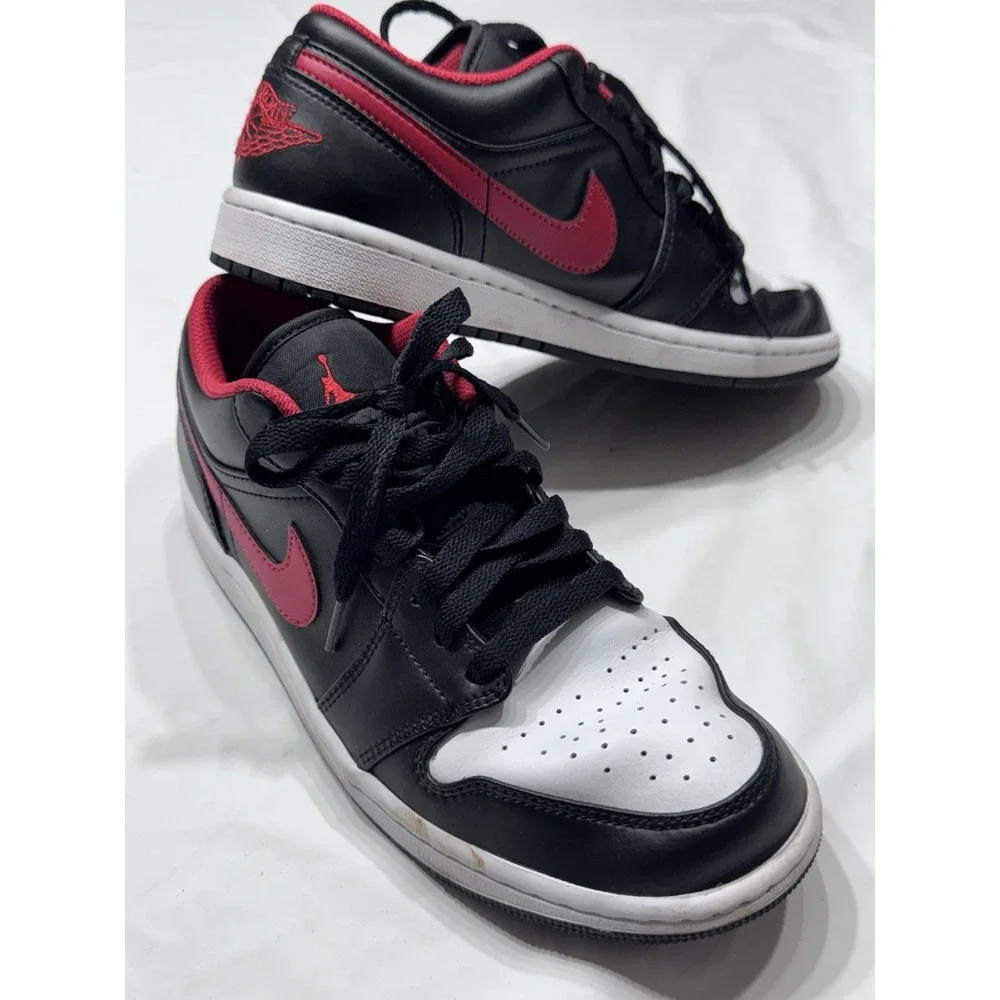 Air Jordan 1 Low size 8 Black/Fire Red Shoes Sneakers  553558 063 Excellent Euc‎